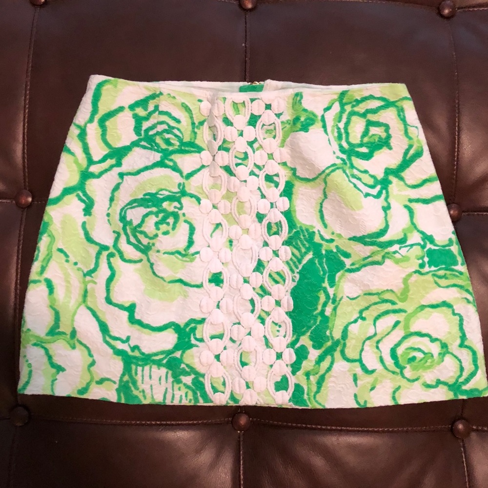 Lilly Pulitzer Skirt in Resort White Heartbreakers